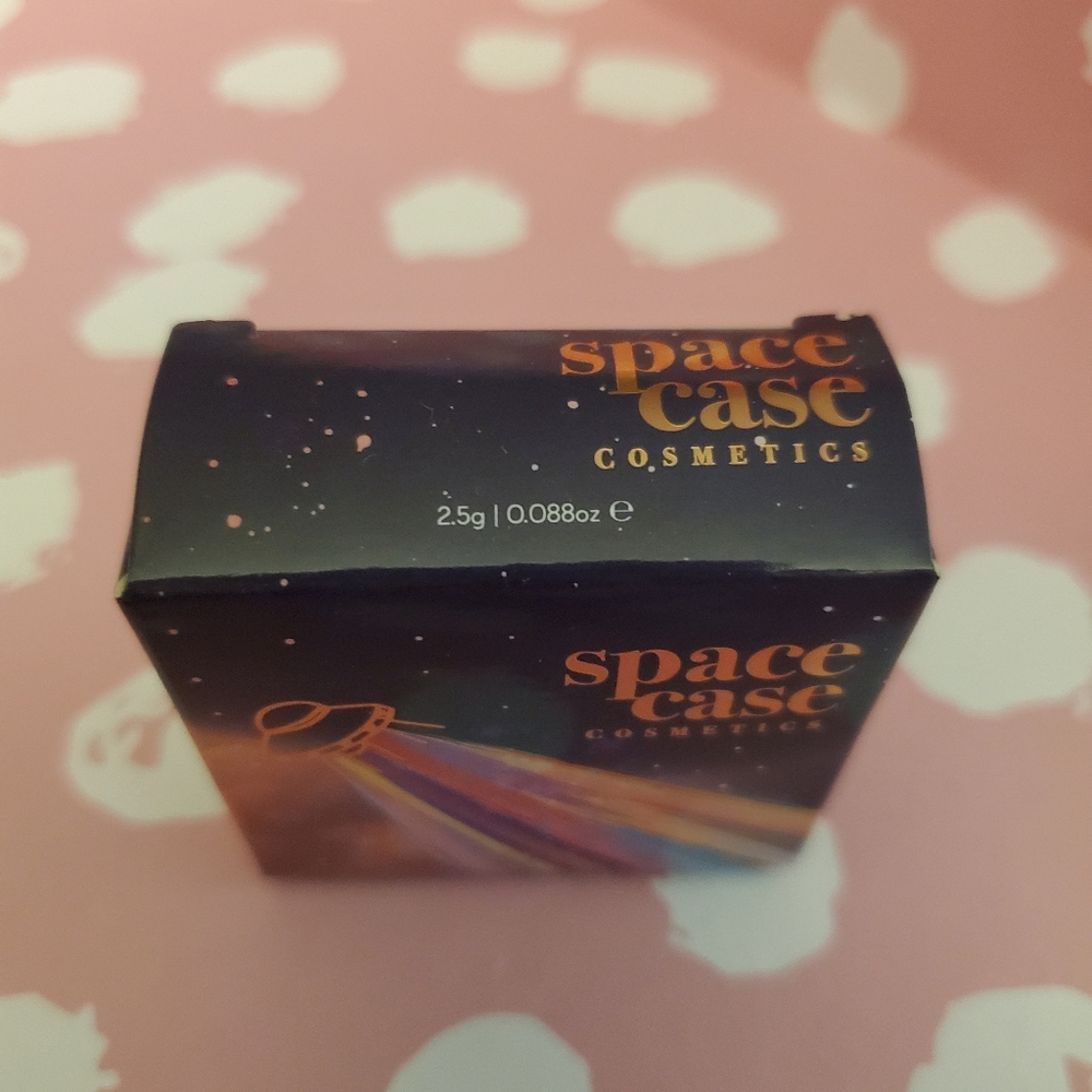 SPACE CASE COSMETICS

Fakecation Bronzer - Picture 2 of 8